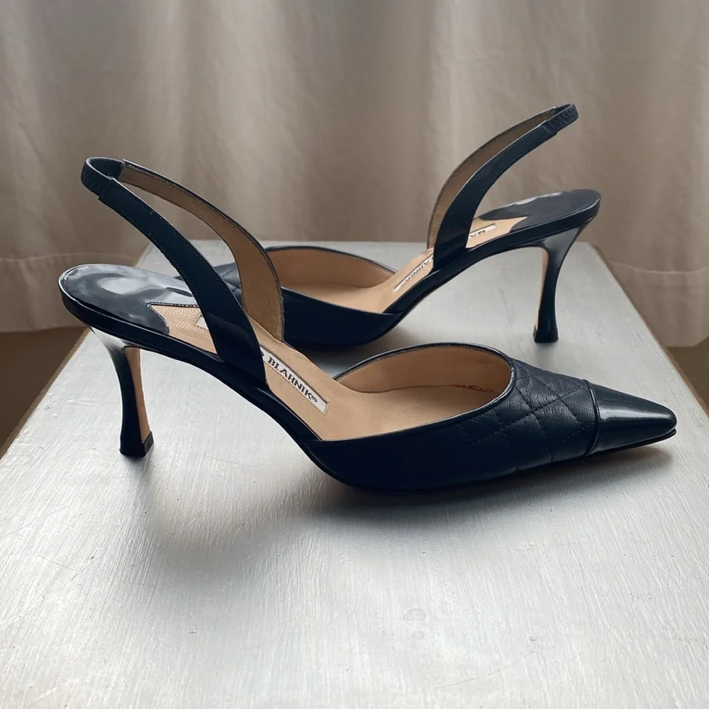 NWOT Manolo Blahnik Carolyn Navy Blue Leather Slingback Kitten Heel Size 6.5 - Picture 2 of 5